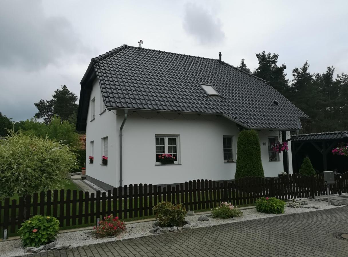Gaestezimmer Im Bewohnten Efh Mit Pool Und Garten Ziltendorf Luaran gambar