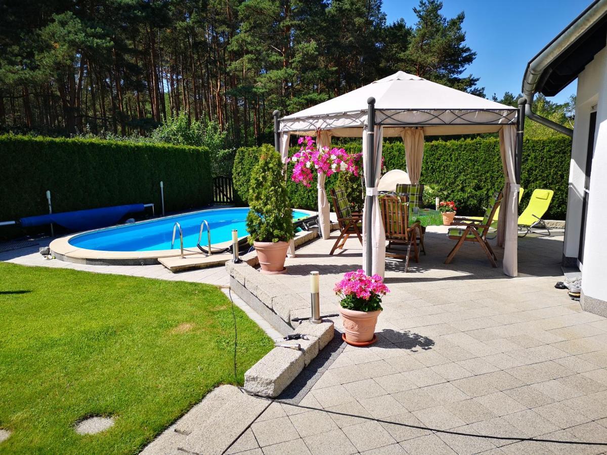 Gaestezimmer Im Bewohnten Efh Mit Pool Und Garten Ziltendorf Luaran gambar