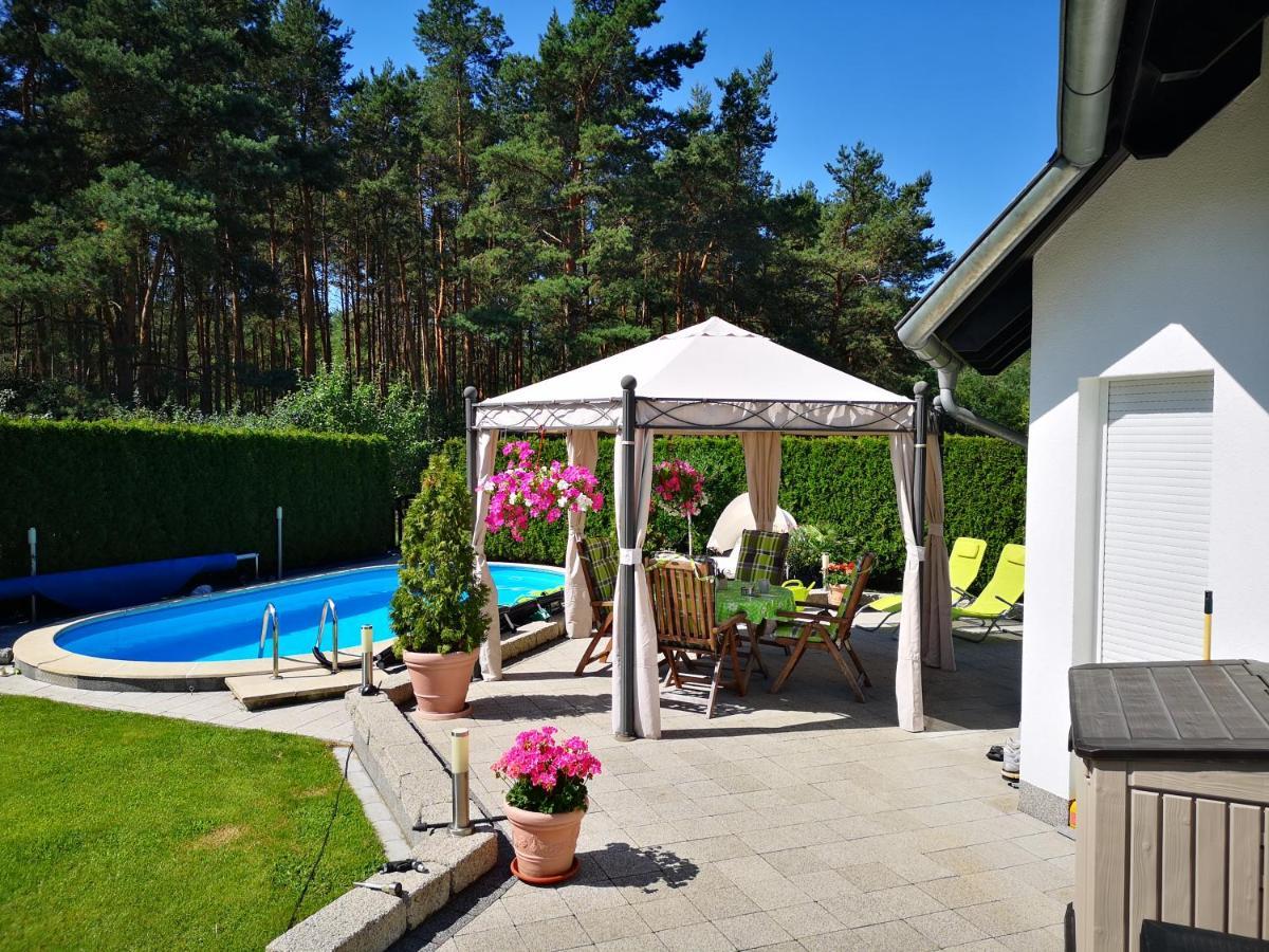 Gaestezimmer Im Bewohnten Efh Mit Pool Und Garten Ziltendorf Luaran gambar