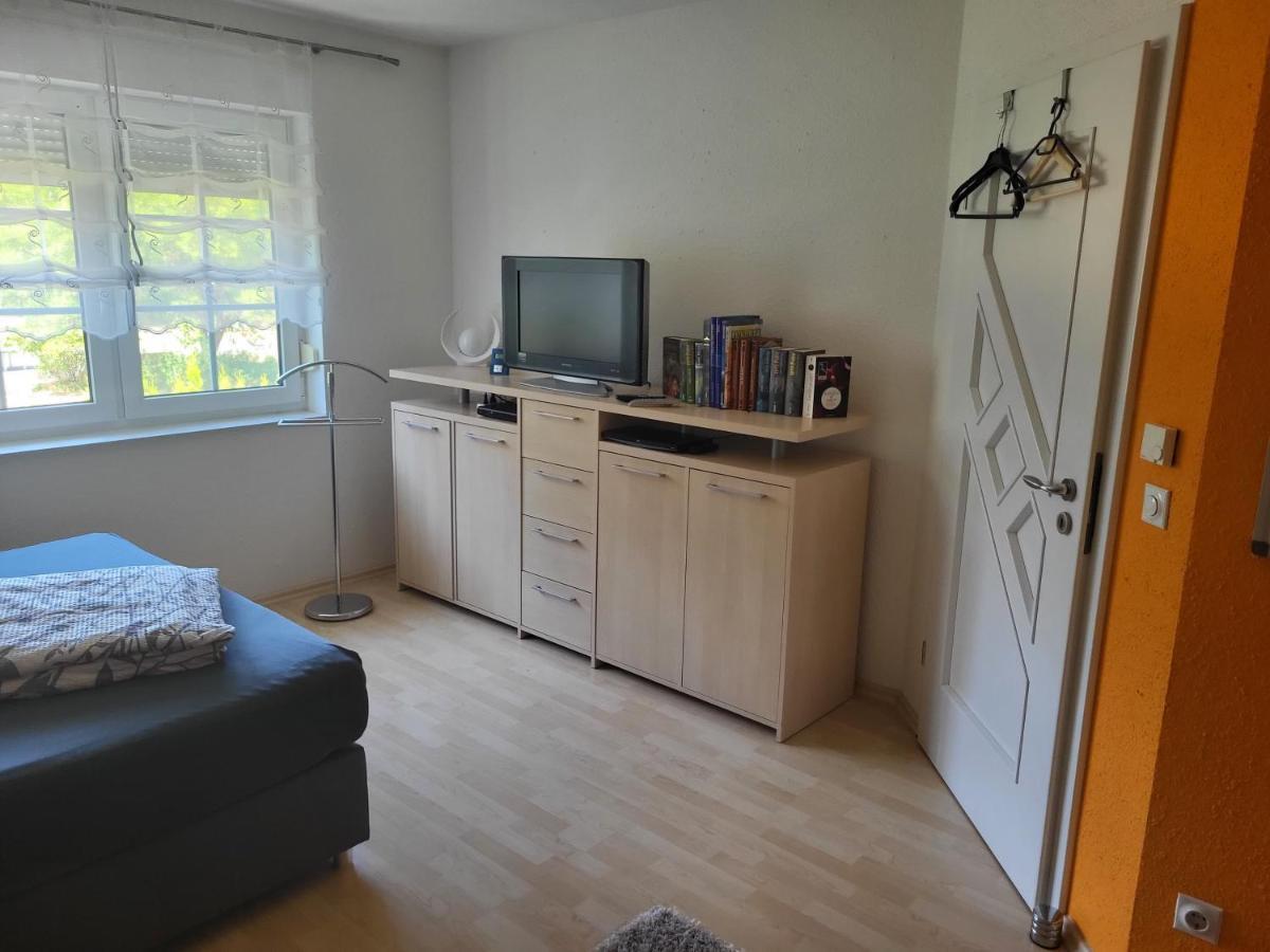 Gaestezimmer Im Bewohnten Efh Mit Pool Und Garten Ziltendorf Luaran gambar